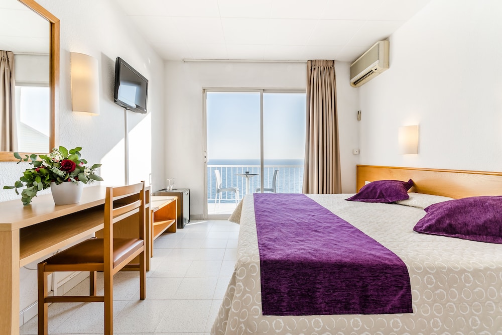 Gran Sol Hotel 12/68