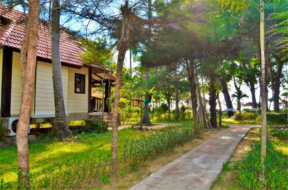 Sayang Beach Resort 49/60