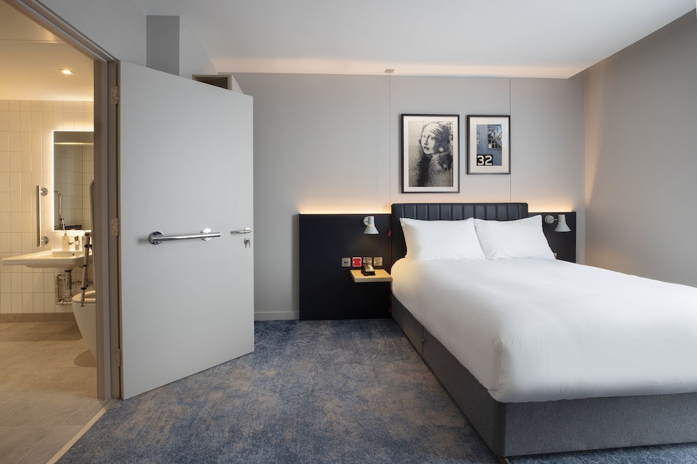 Leonardo Hotel Bristol City 10/51