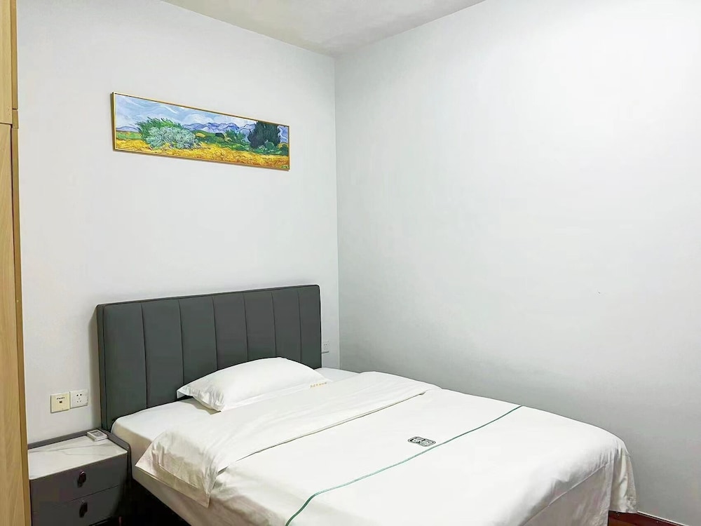 جناح تنفيذي، Angda Pazhou Apartment 3/5