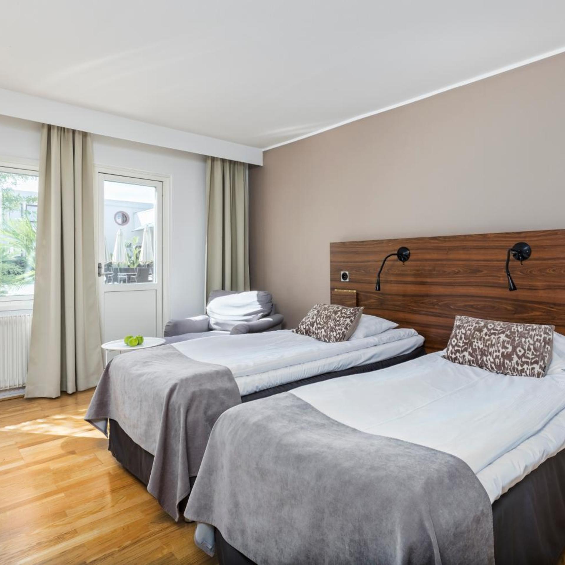 Room, Twin Beds, Patio
