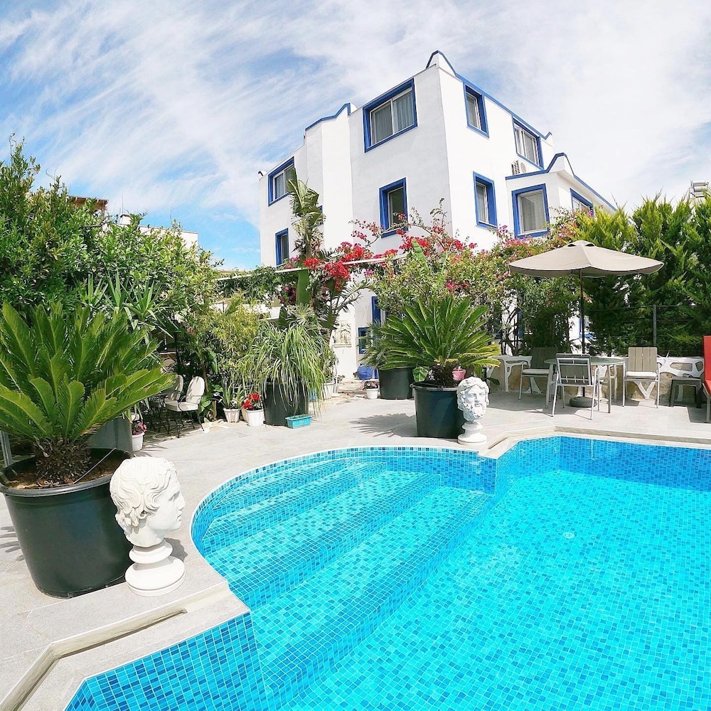 Artunc Boutique Hotel 40/50