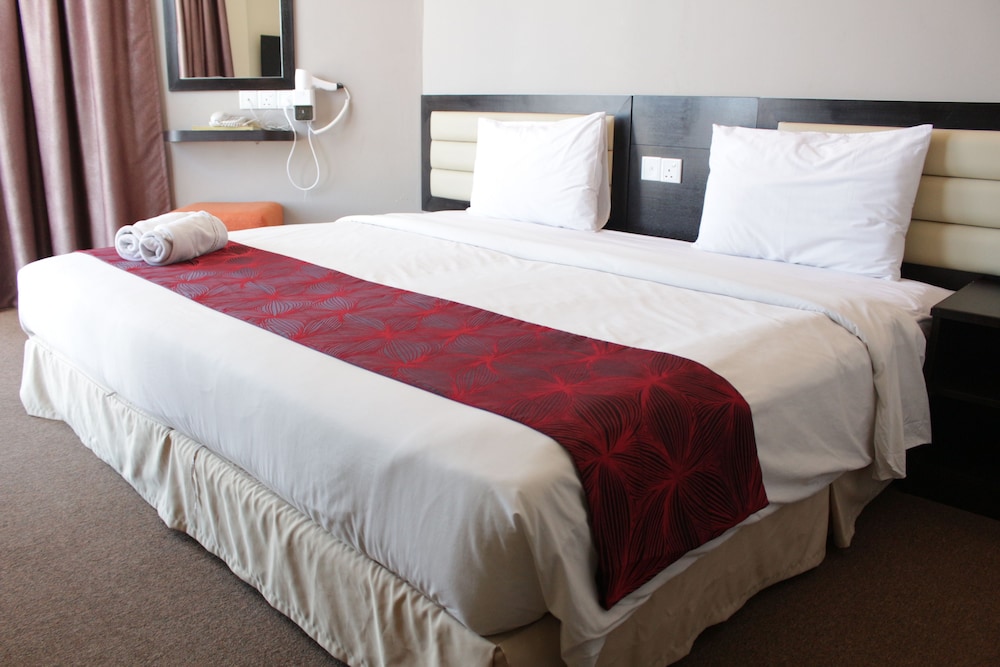 Paradise Spa Hotel 24/62