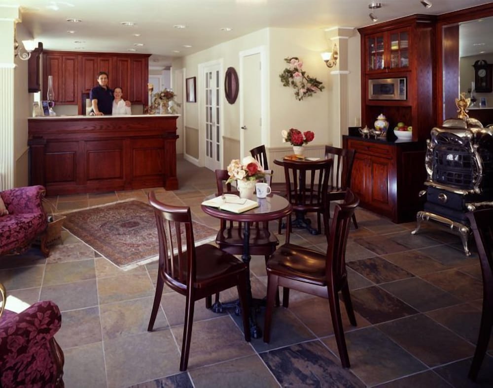 Victorian Inn 33/44