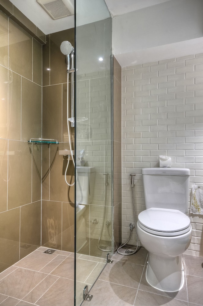 Burasari Phuket 76/77