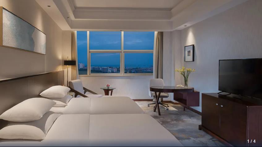 Golden Shining New Century Grand Hotel Beihai 39/49