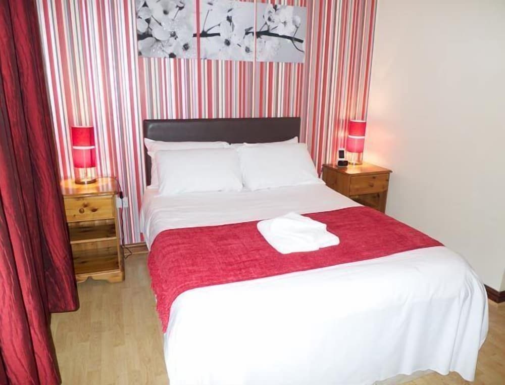 Ambrose Hotel 15/50