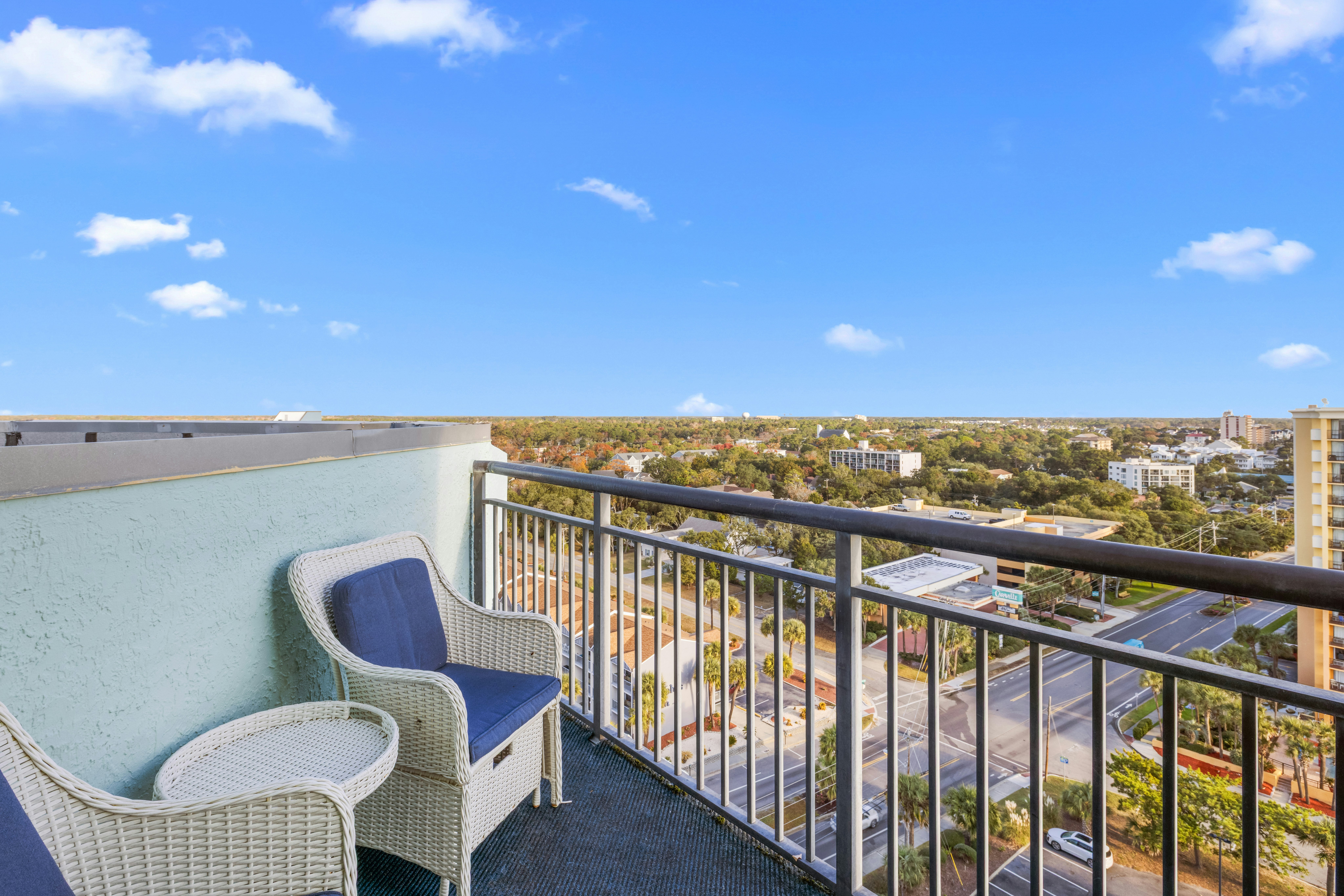 Monterey Bay Suites 40/81