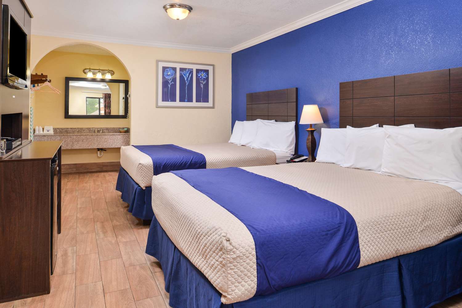 Americas Best Value Inn Medical Center Downtown 19/36