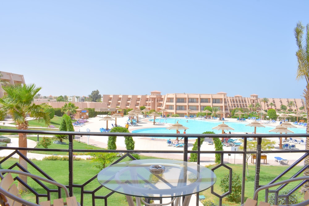 Jasmine Palace Resort and Spa 60/72