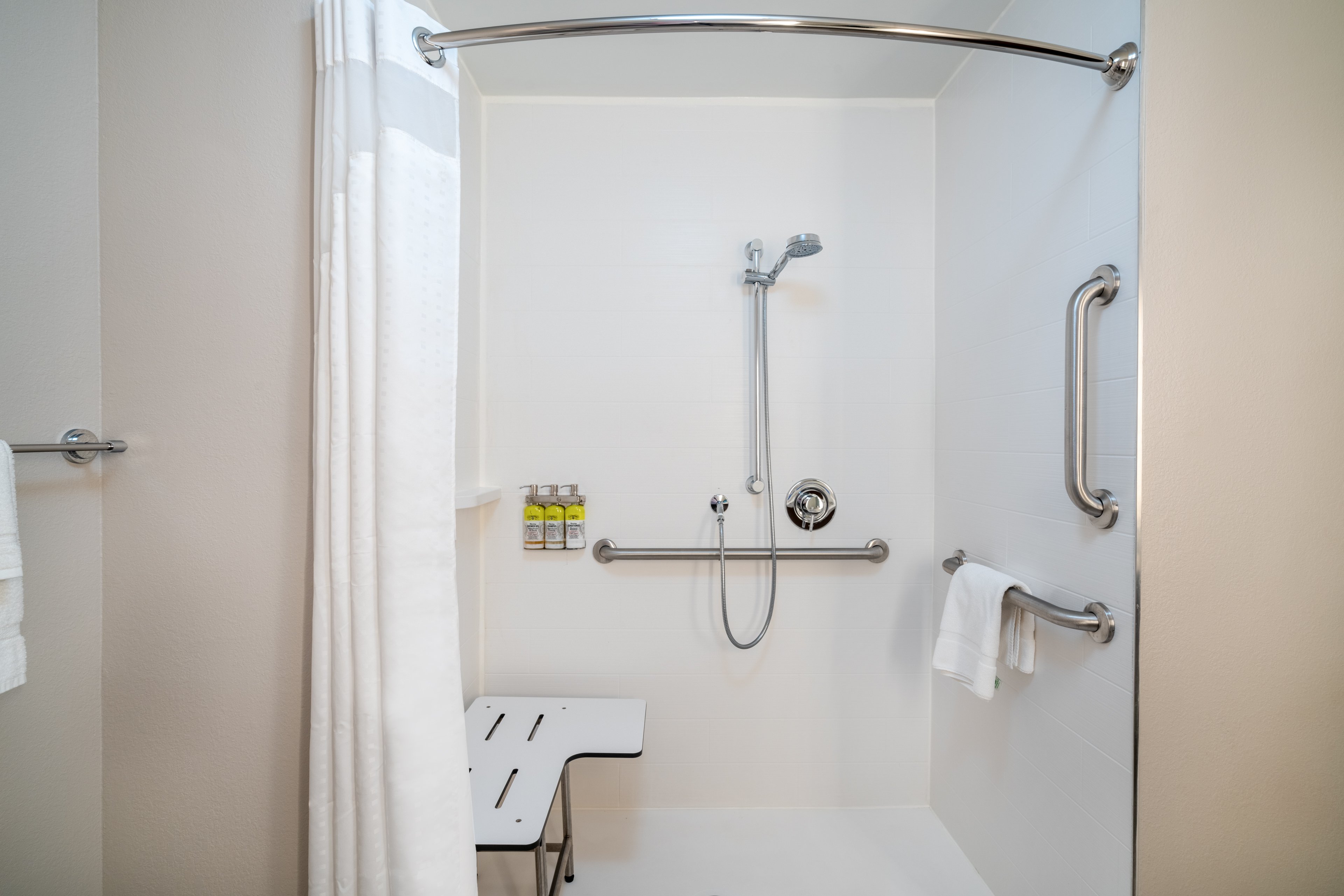 Holiday Inn Express Suites Atlanta Arpt Ne Hapeville 47/47