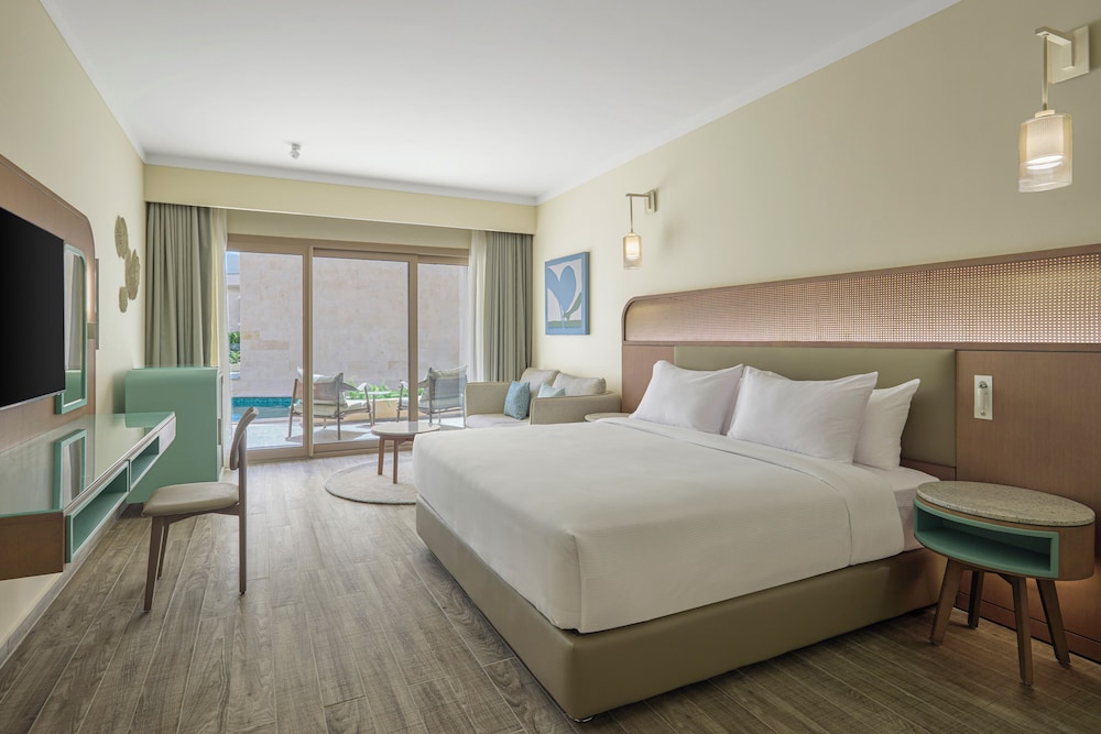 Superior, King Bed, Plunge Pool