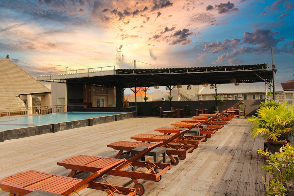 Tusita Boutique Hotel 51/54