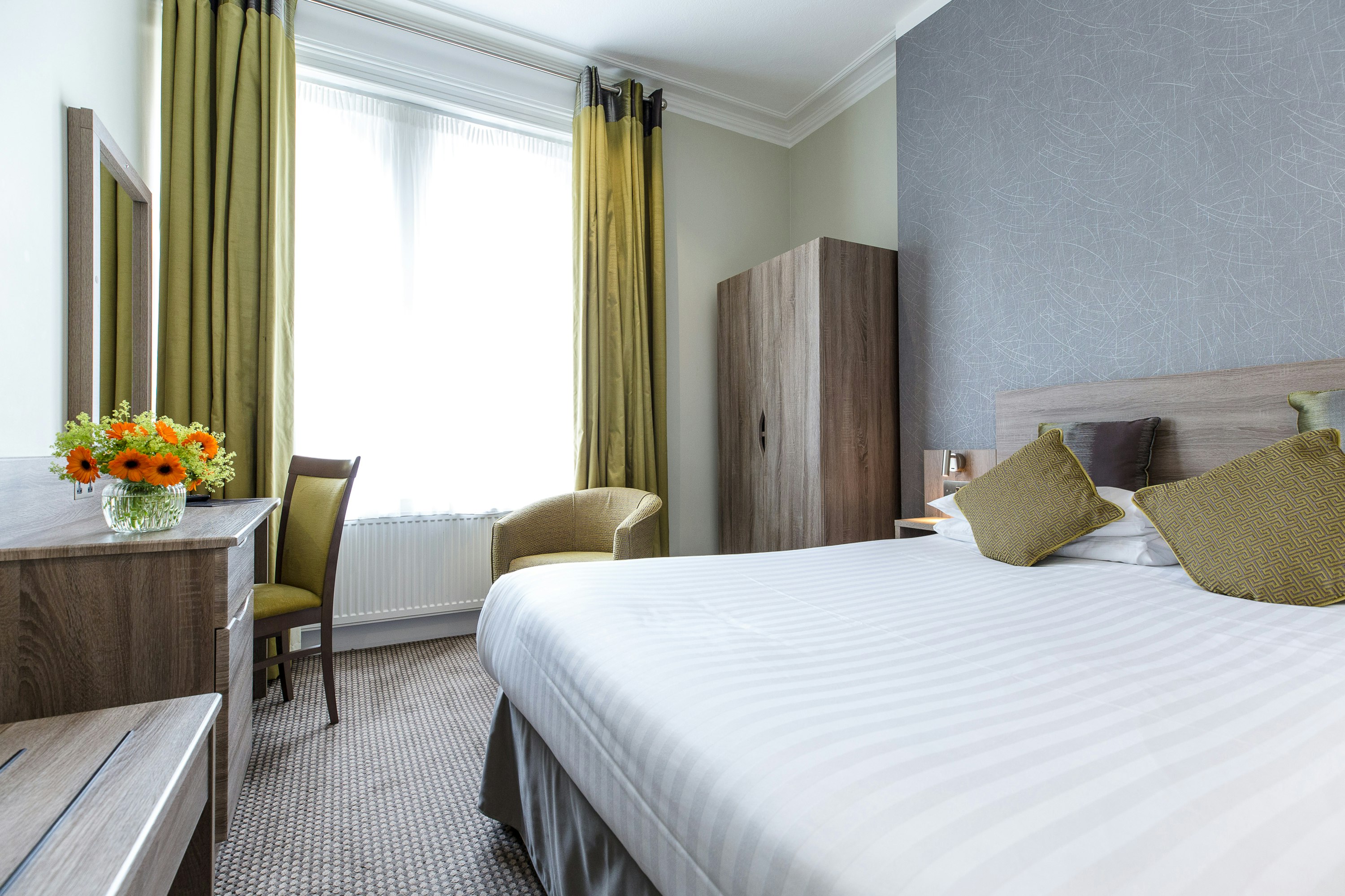 غرفة مزدوجة تنفيذية، Phoenix Hotel 2/4