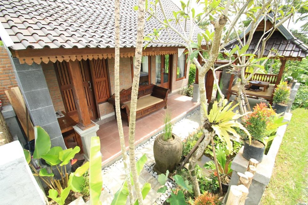 Uma Chaming Villas & Gym 2/32