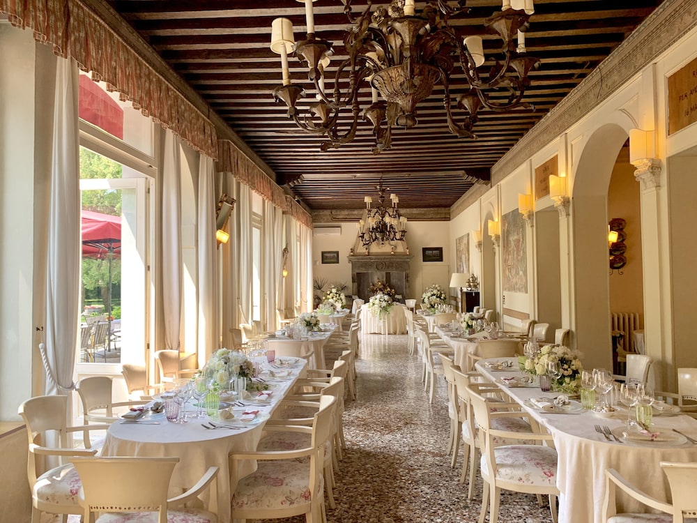 Hotel Villa Luppis 56/77
