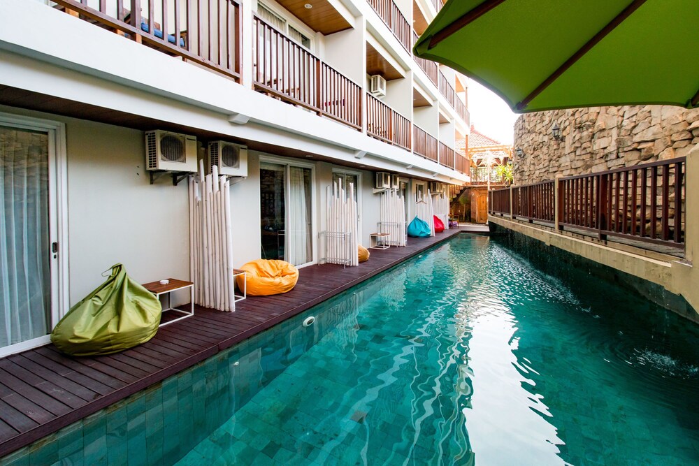 Hadi Poetra Hotel 32/34