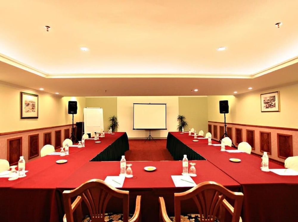 Merdeka Palace Hotel Suites 46/47