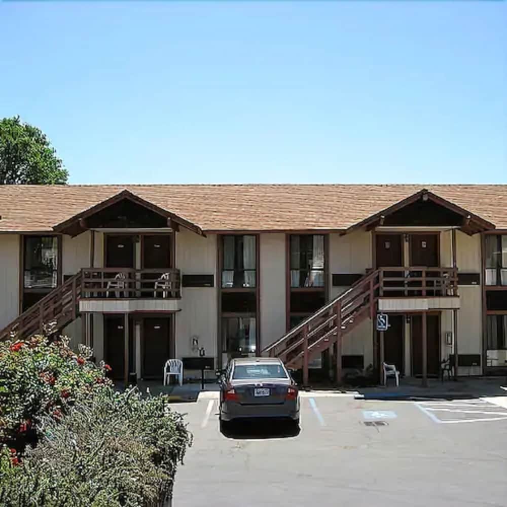 Jamestown Railtown Motel 5/31