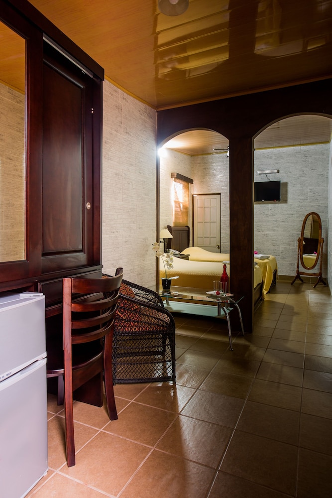 Hotel Casa Las Orquideas 49/72