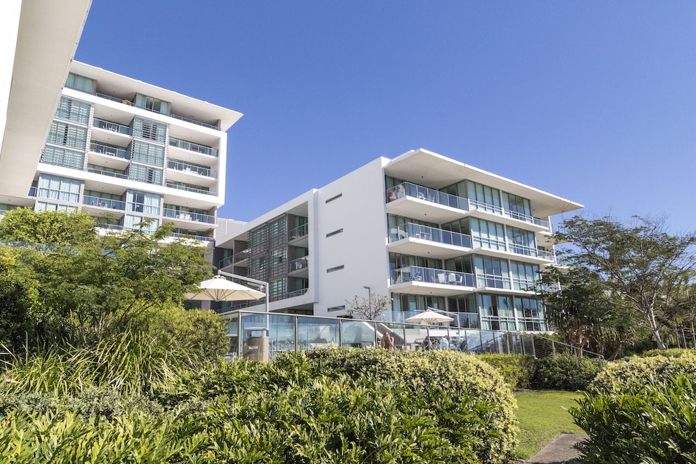 Ultiqa Freshwater Point Resort 3/63