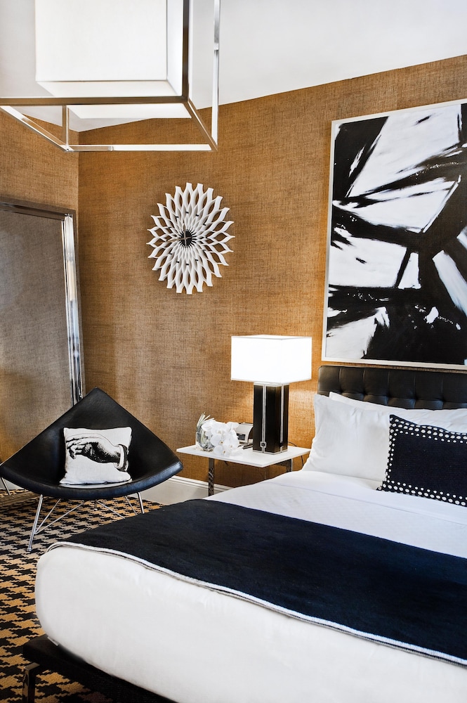 Ameritania At Times Square Hotel 24/53
