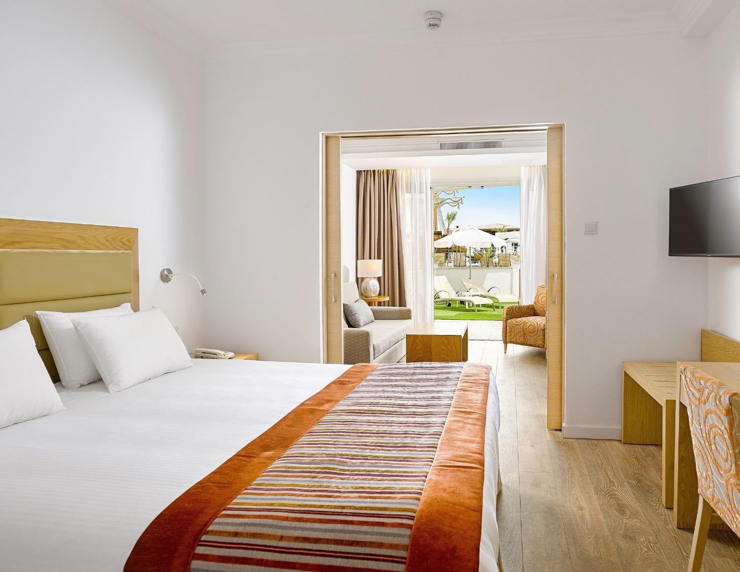 Garden Suite, Double Bed, Private Garden, 2 Sofa