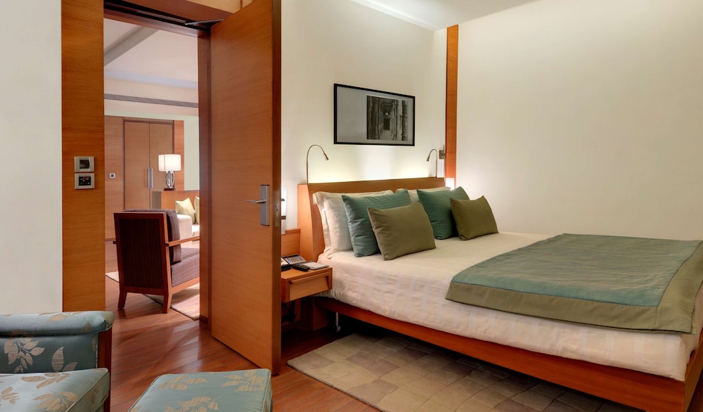 Hyatt Pune 19/70