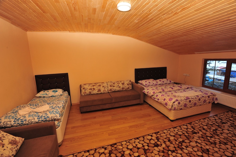 Cam Motel 26/40