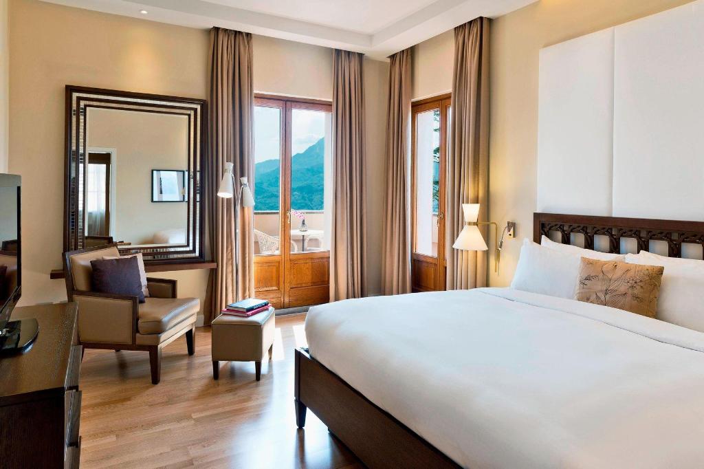 1 Bedroom, Presidential, Suite, King Bed, Valley View, Balcony