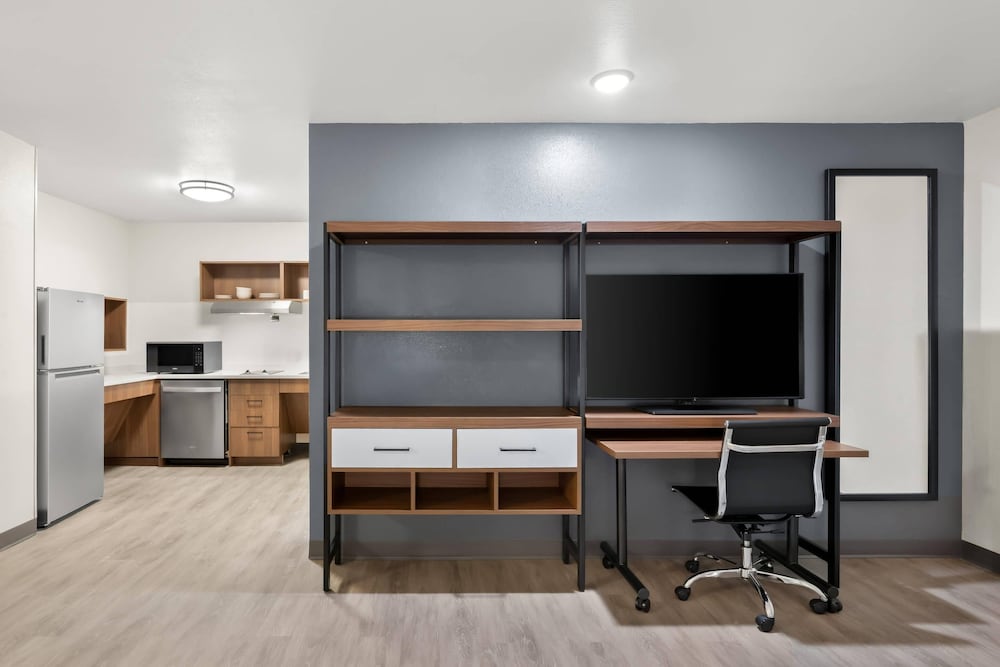 Everhome Suites Portsmouth - Newington 40/46