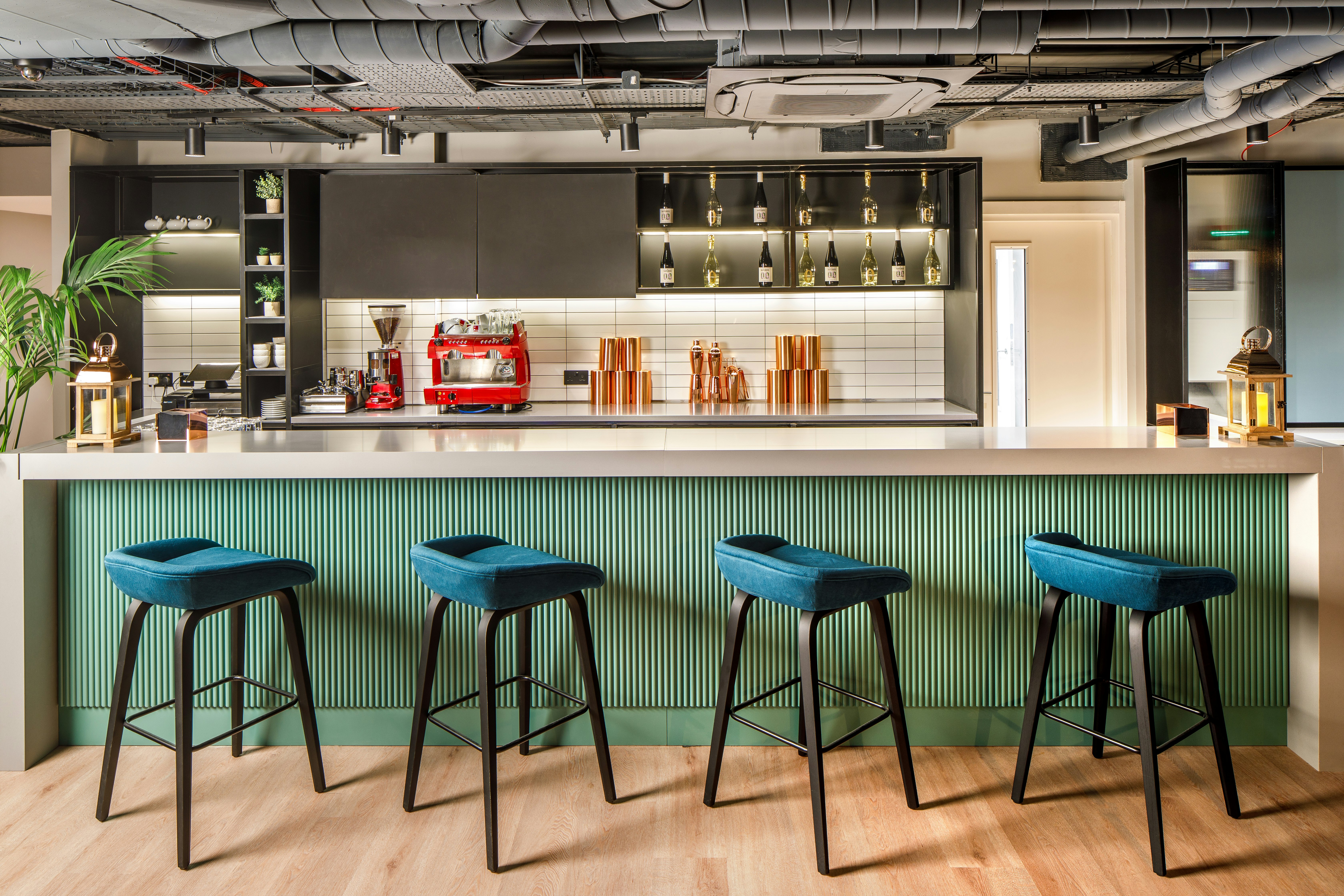 Southgate Hotel London 28/40