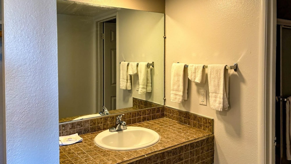 Motel6 Selma, CA 50/57
