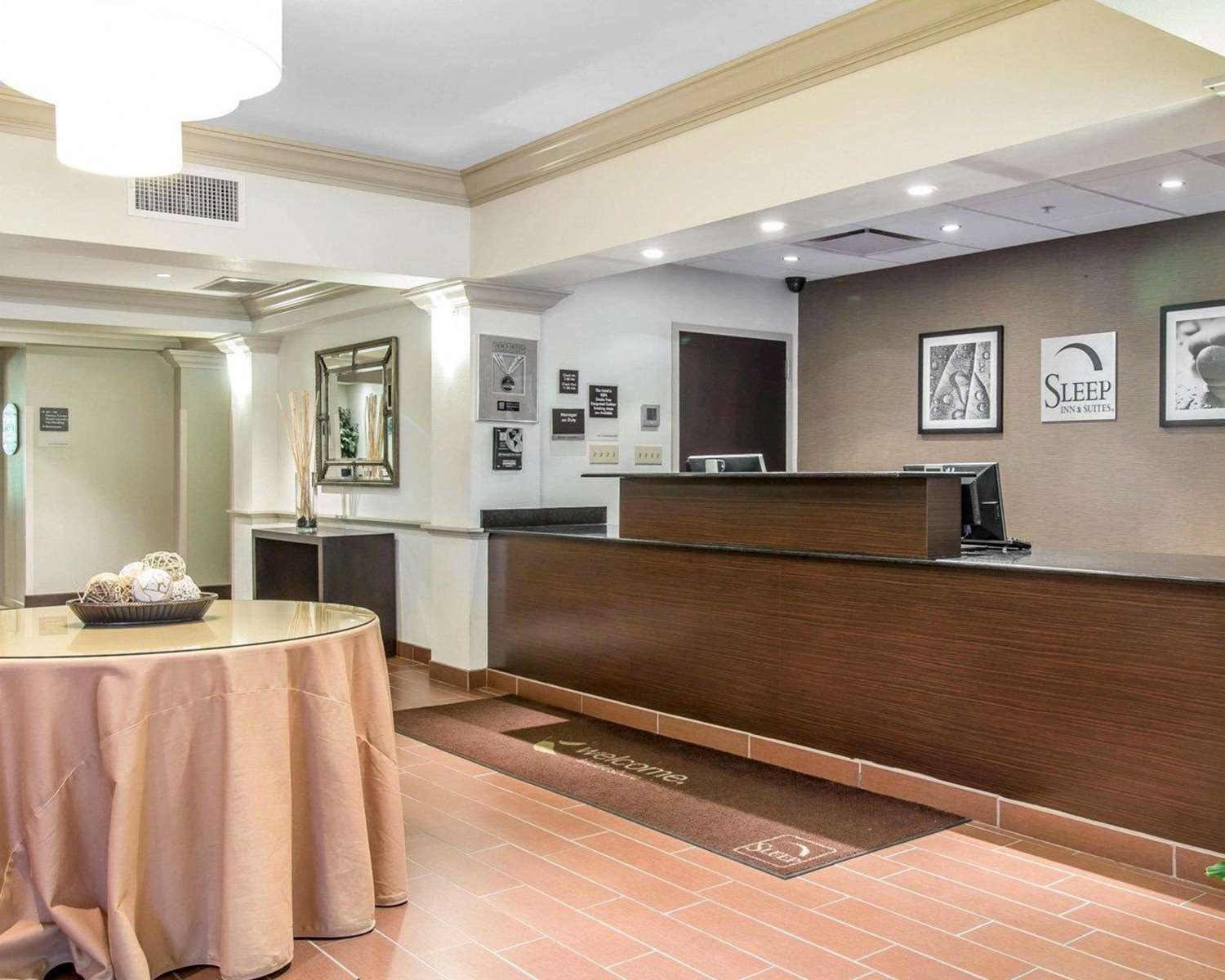 Sleep Inn & Suites Middlesboro 7/25