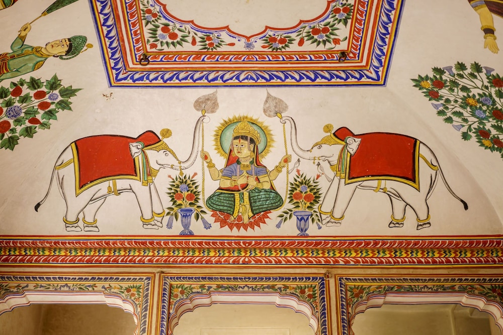 VIVAANA CULTURE HOTEL 6/50