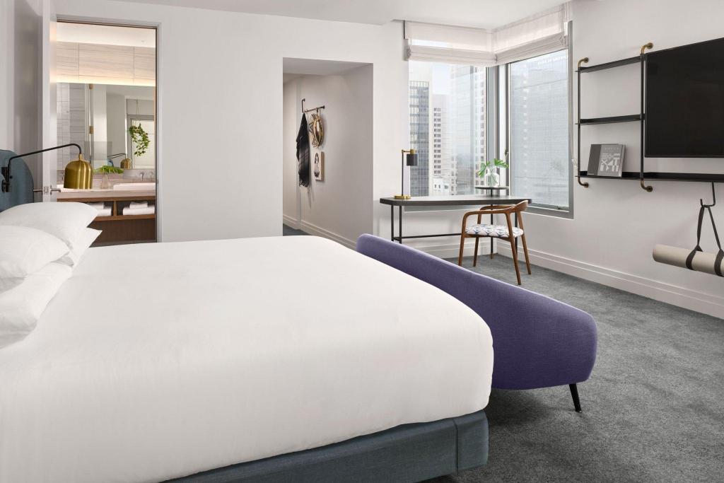 غرفة بسرير كينج في طابق مرتفع، Alma San Diego Downtown, a Tribute Portfolio Hotel 2/6