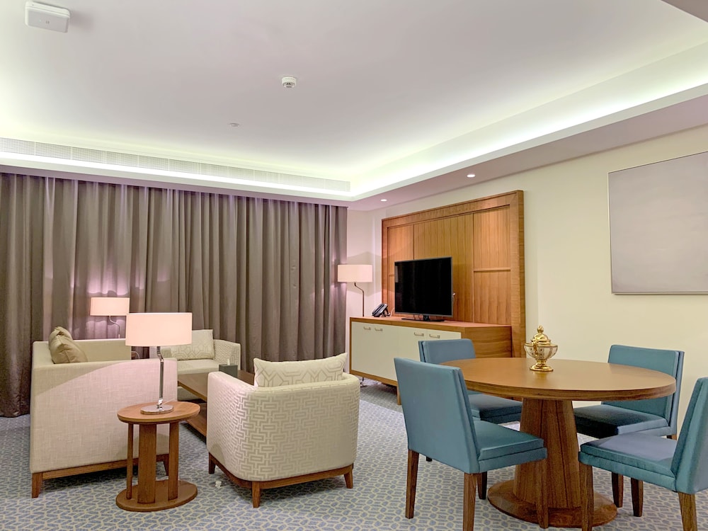 Aqua Vista Bahrain 46/54