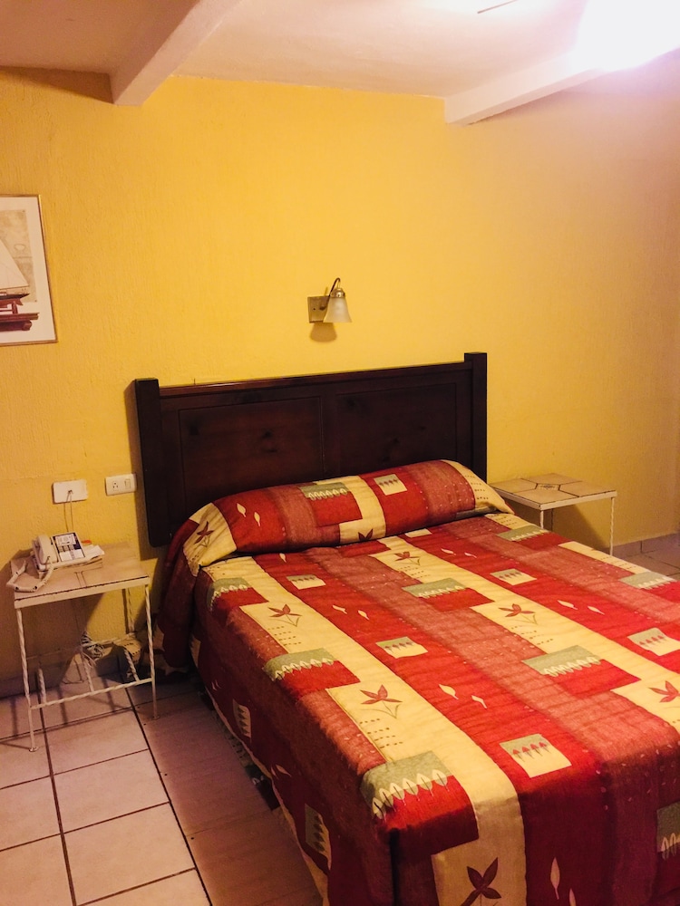 Hotel Suites Kino 23/73