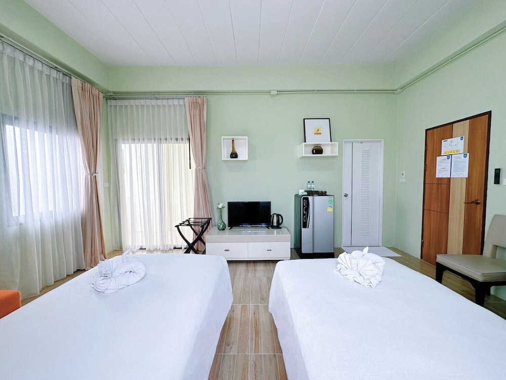 Daddy Dream Hotel and Residence 22/50