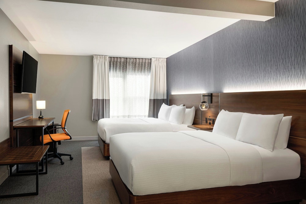 Four Points by Sheraton Columbus - Polaris 10/52