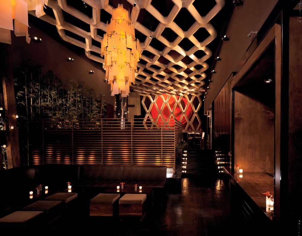 Bryant Park Hotel 52/62