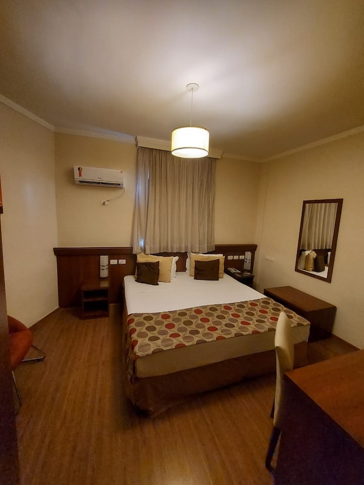 Class Hotel 30/69