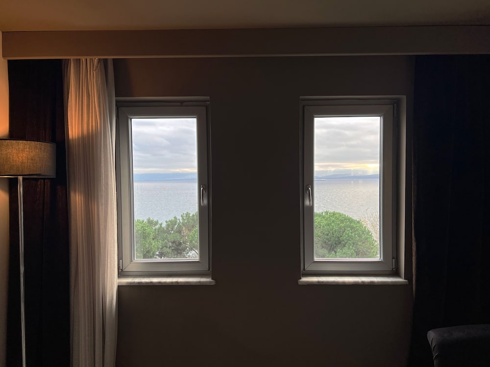 ZINOS HOTEL 15/37