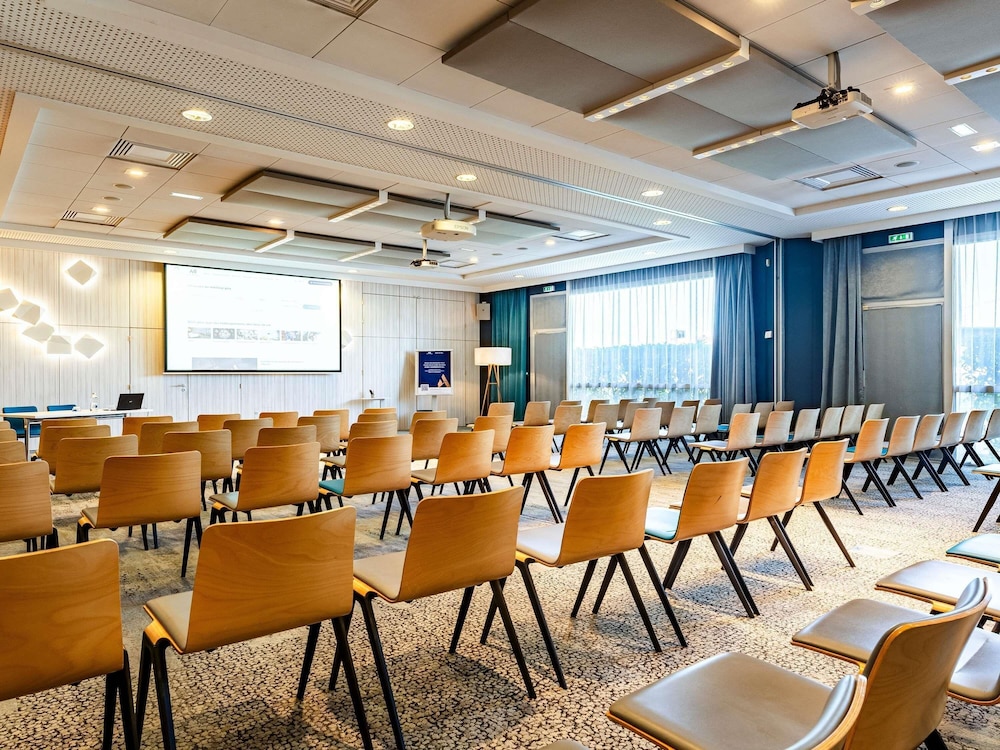 NOVOTEL REIMS TINQUEUX 60/72