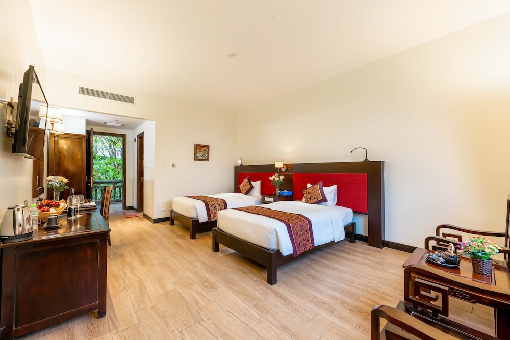 Bai Dinh Hotel 11/63