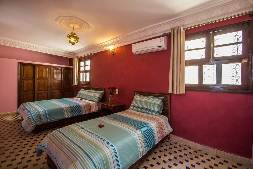 ROOM, TRIPLE