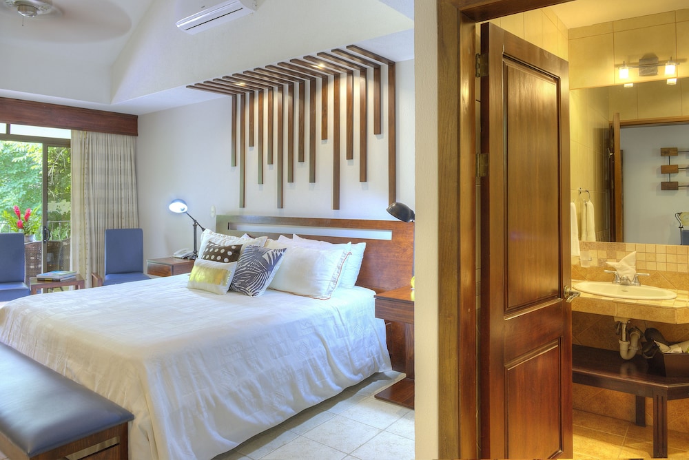 Pumilio Mountain Ocean Hotel 20/50