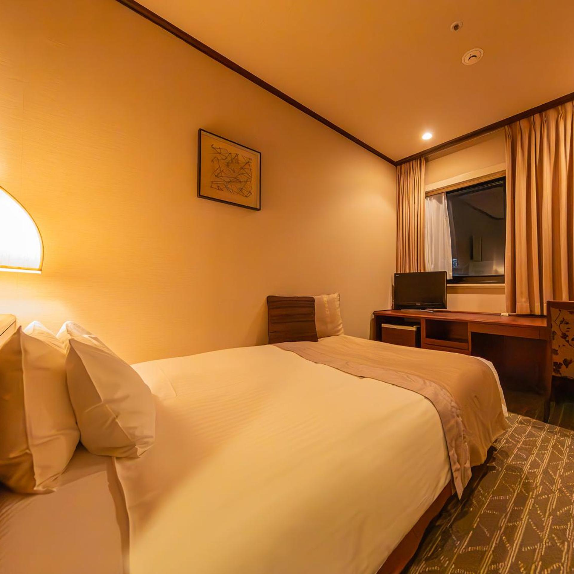 Room Assigned on Arrival, Smoking