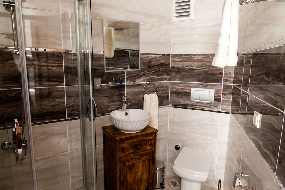 Lal Hotel Bursa 48/50