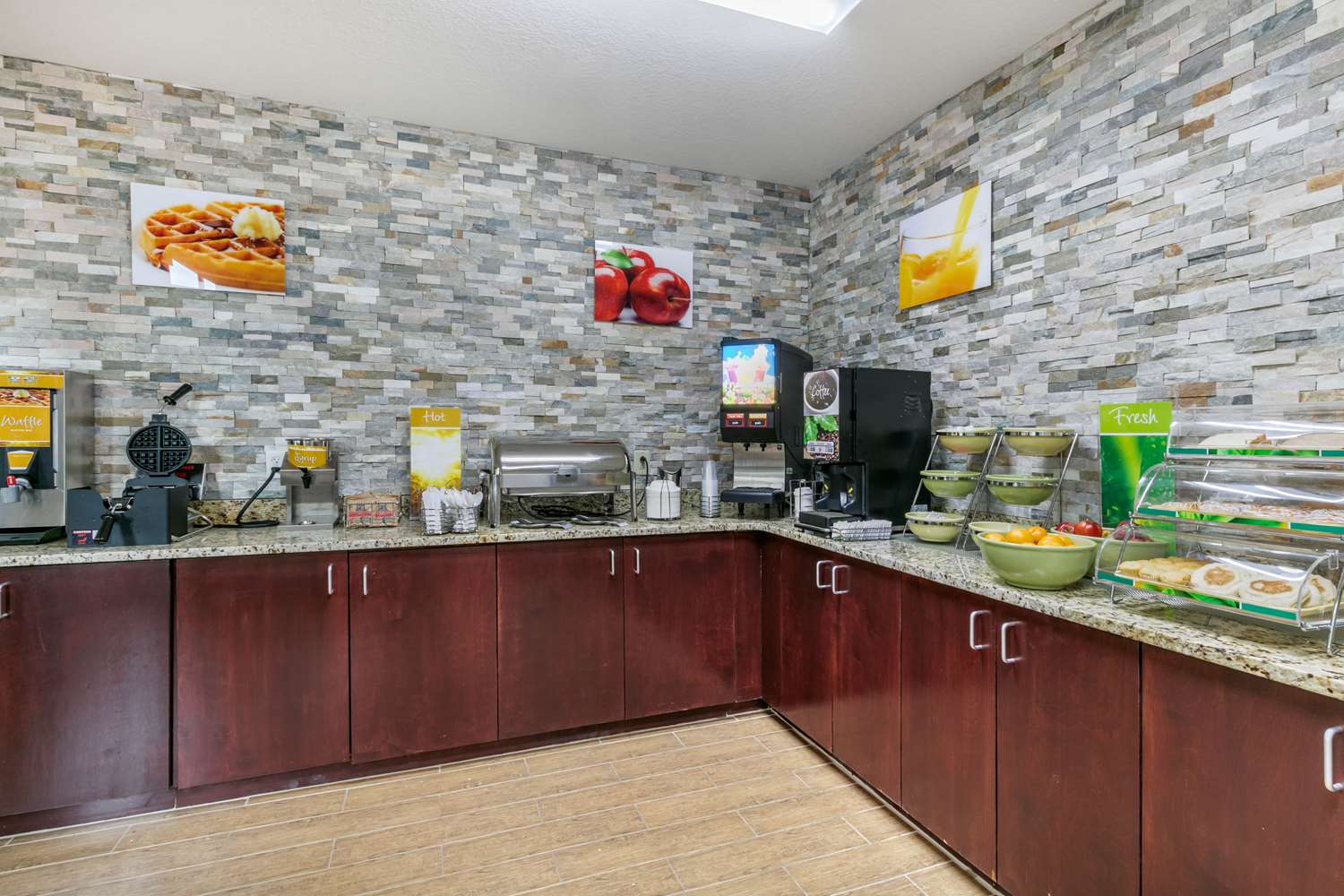 Quality Inn Monteagle, TN 5/40